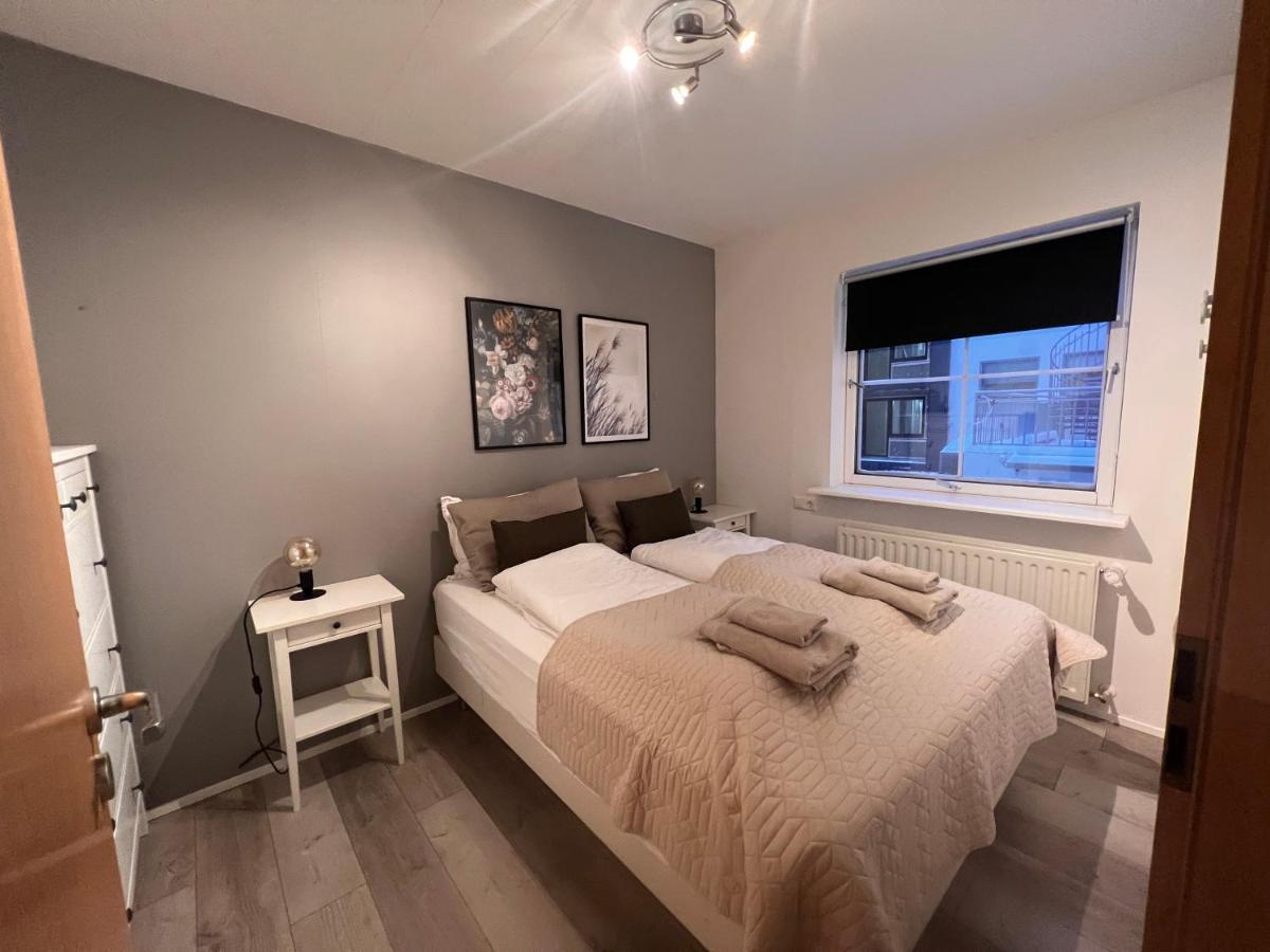Downtown North Apartment 아퀴레이리 외부 사진